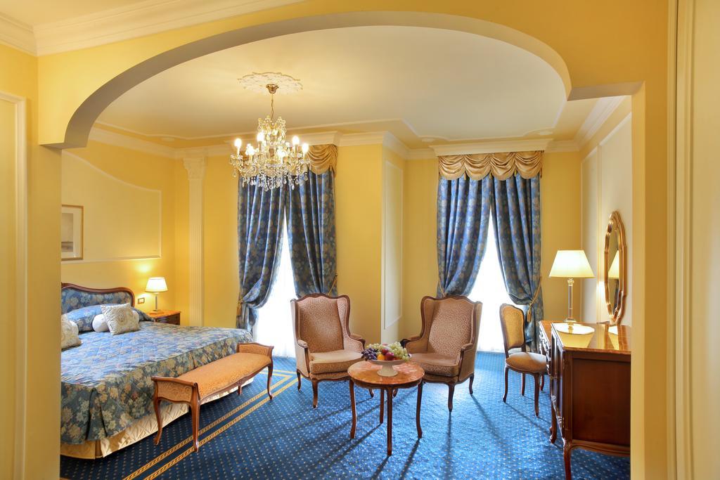 แกรนด์ โฮเทล ตริเอสเต แอนด์ วิกตอเรีย Hotel อาบาโนแตร์เม ภายนอก รูปภาพ